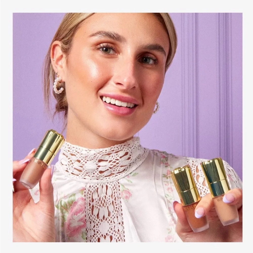Winky Lux AMALFI Cream-to-Powder Foundation Stick - Warm Nude
